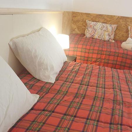 Home Hostel Catania Luaran gambar