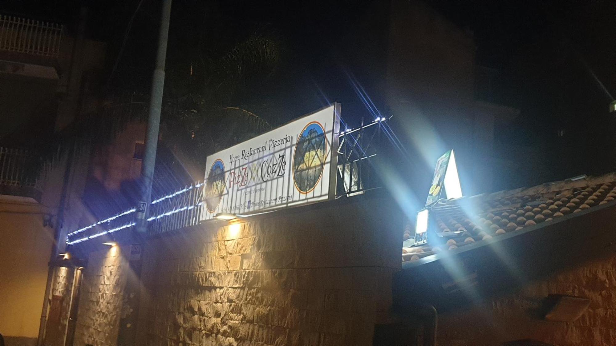 Home Hostel Catania Luaran gambar